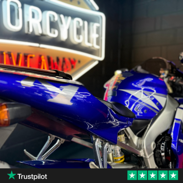 Yamaha R1 & Yamaha R6 - Image 4
