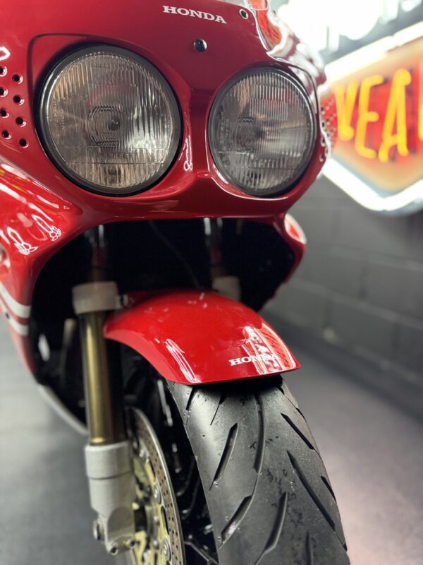 1st Gen Honda Fireblade 900RR Custom - Image 13