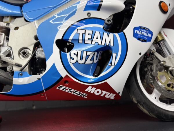 Team Suzuki GSX-R 750 - Image 2